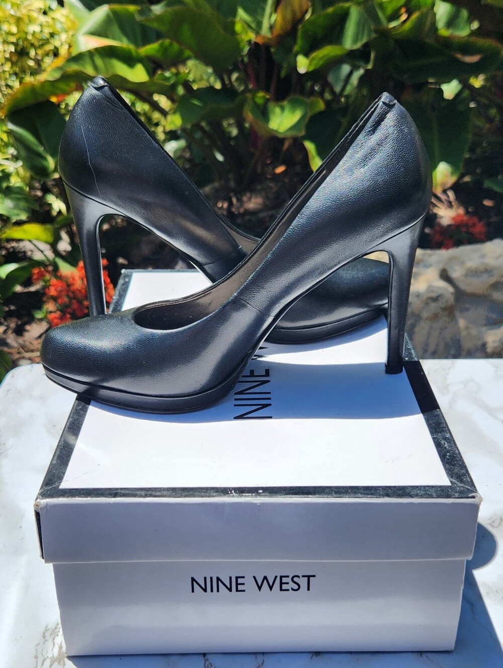 Nine West Black Leather Platform Pumps - Picture 3 of 3